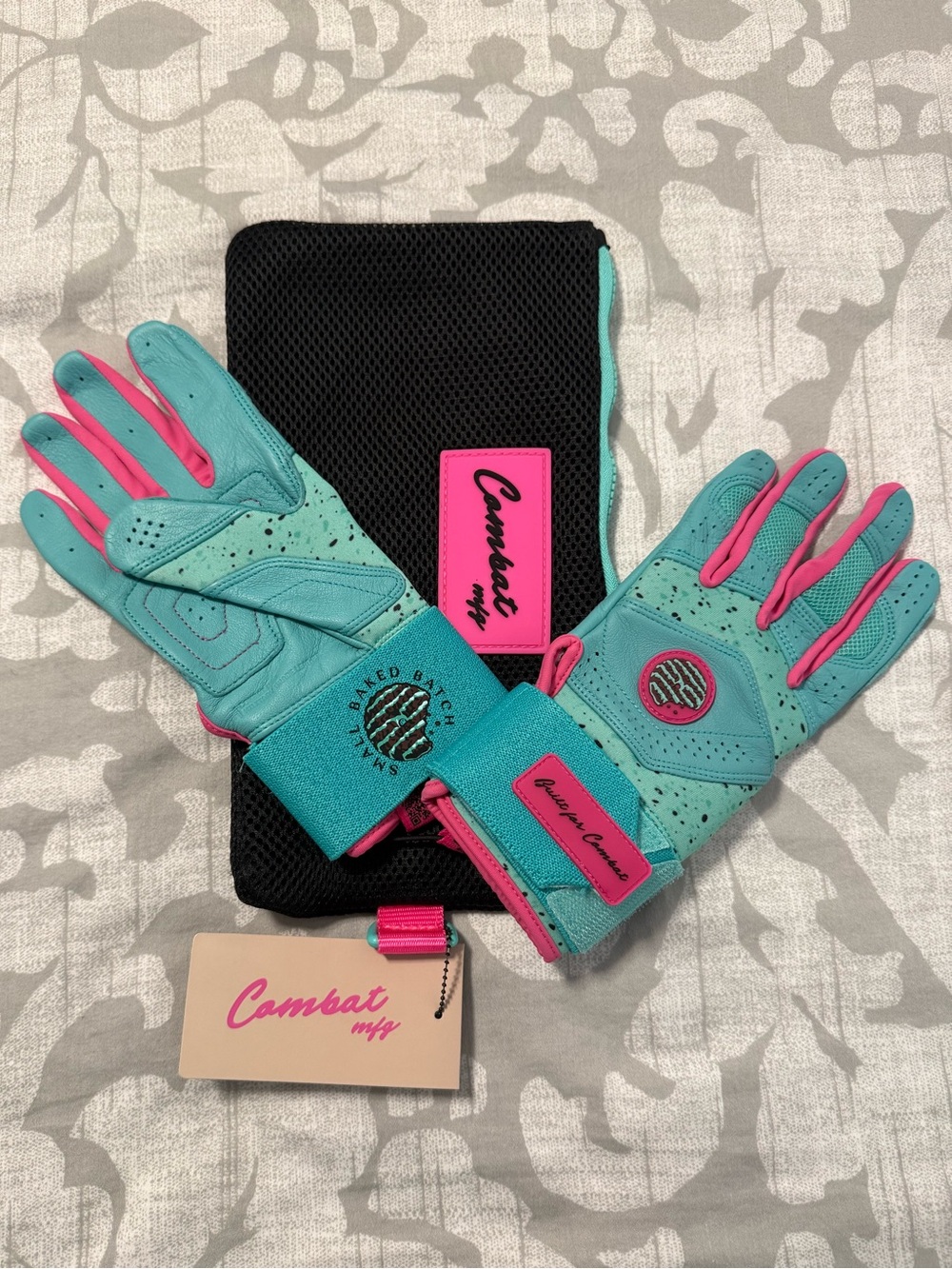 ⚾️🥎 COMBAT MFG Cookie Jar Mint Chip Long Strap Baseball Batting Gloves